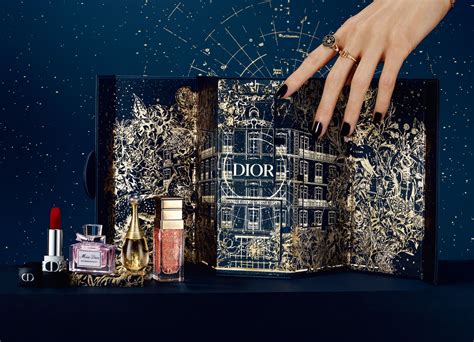 クリスマスコフレ dior 2021|【ディオール×クリスマスコフレ2021】パレットやリップセット .